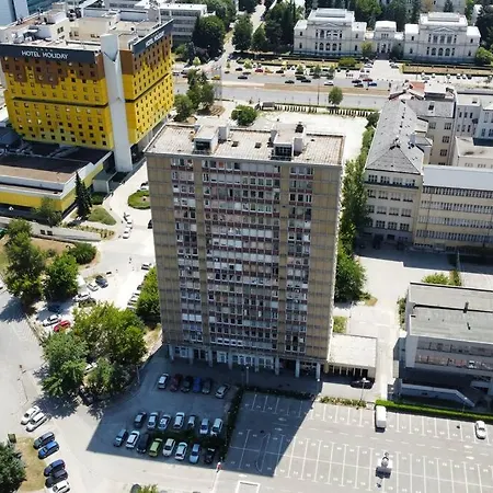 Apartment Unit4six