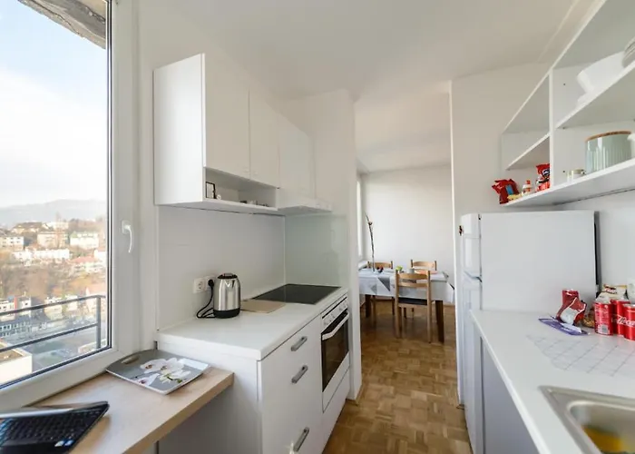 Unit4six * סראייבו