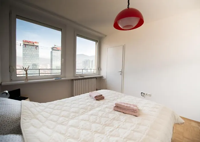 Unit4six * סראייבו